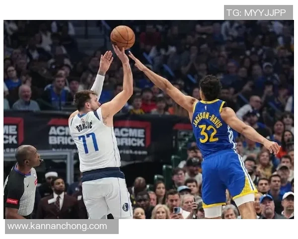 2018年11月18日勇士与独行侠激战成名球星对决精彩回顾 2018年11月18日勇士与独行侠激战成名球星对决精彩回顾