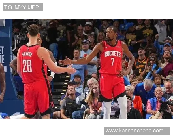 火箭队与步行者的激烈对决回顾：2019年2月12日的精彩瞬间与赛后分析